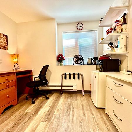 Micro Studio Apartment 10 Minutes Walk To University Of Washington Σιάτλ Εξωτερικό φωτογραφία