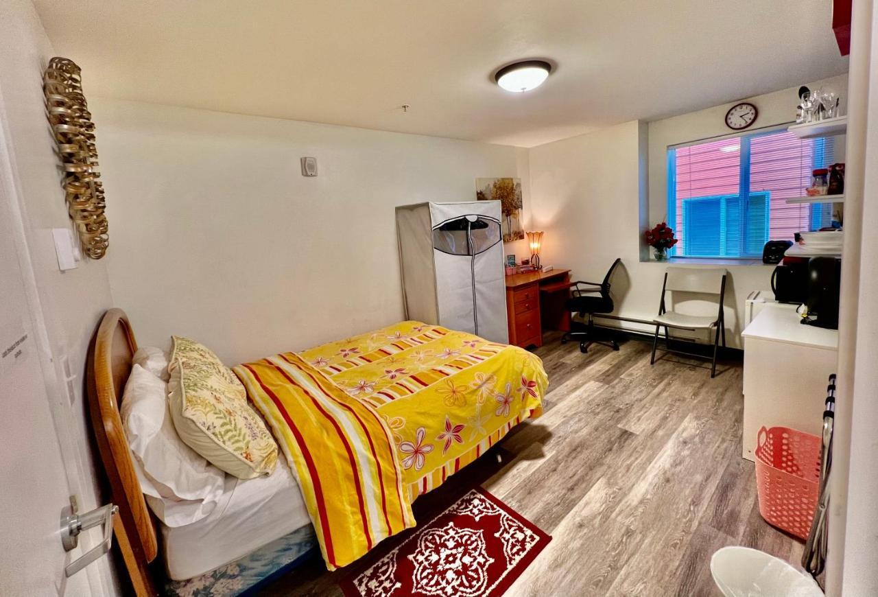 Micro Studio Apartment 10 Minutes Walk To University Of Washington Σιάτλ Εξωτερικό φωτογραφία